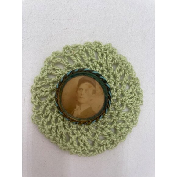 Victorian Photo Pin Antique Displayed on Crocheted Miniature Doily - Picture 4 of 5